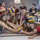 Minivolley: Pallavolo Novaggio / Bedigliora. La squadra di minivolley con l'allenatrice Daria Petronio e il Presidente Severo Mattinelli (dietro al centro).